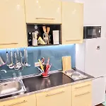Bp Center 布达佩斯